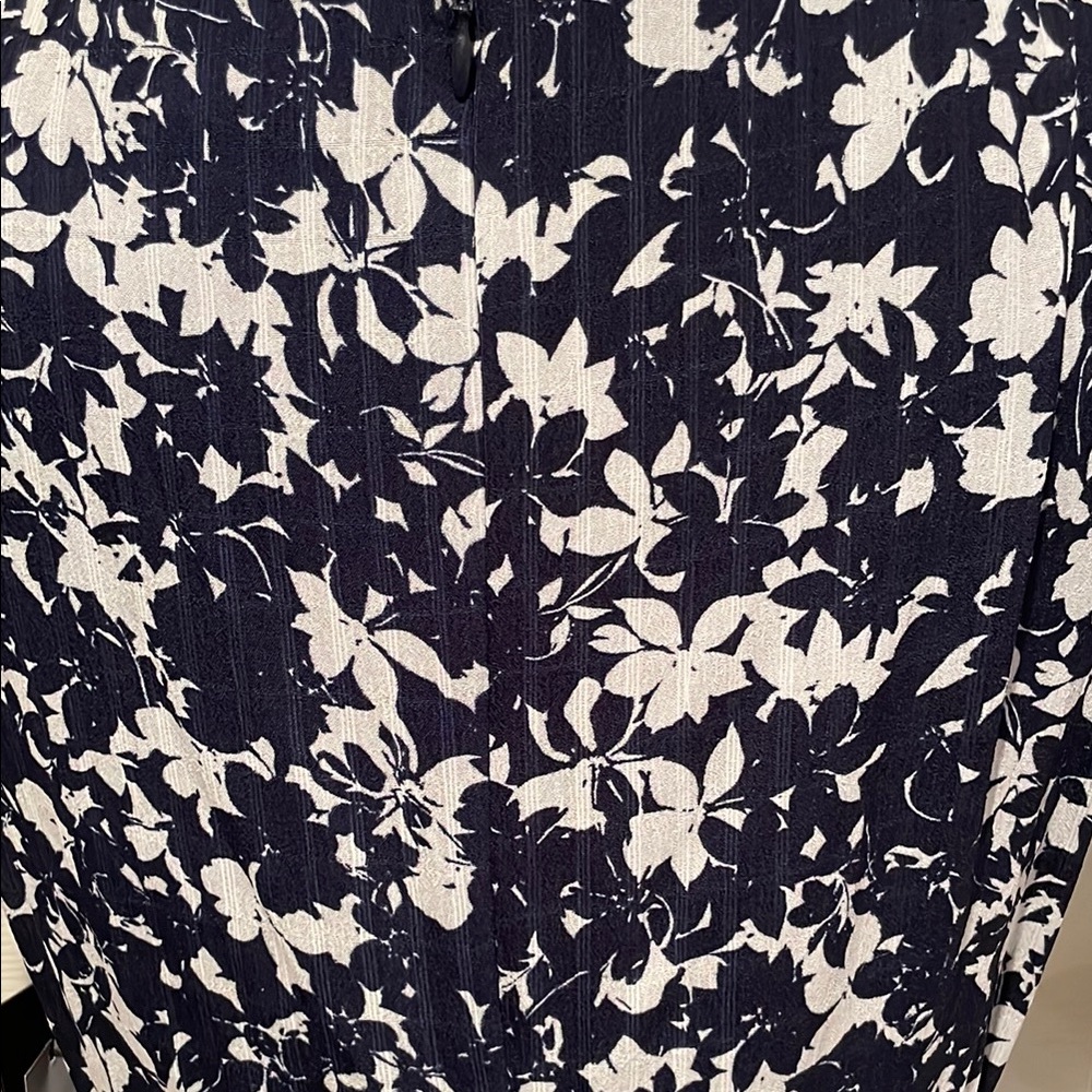 DKNY
Floral High Low Faux Wrap Dress Size  10 - Picture 3 of 10